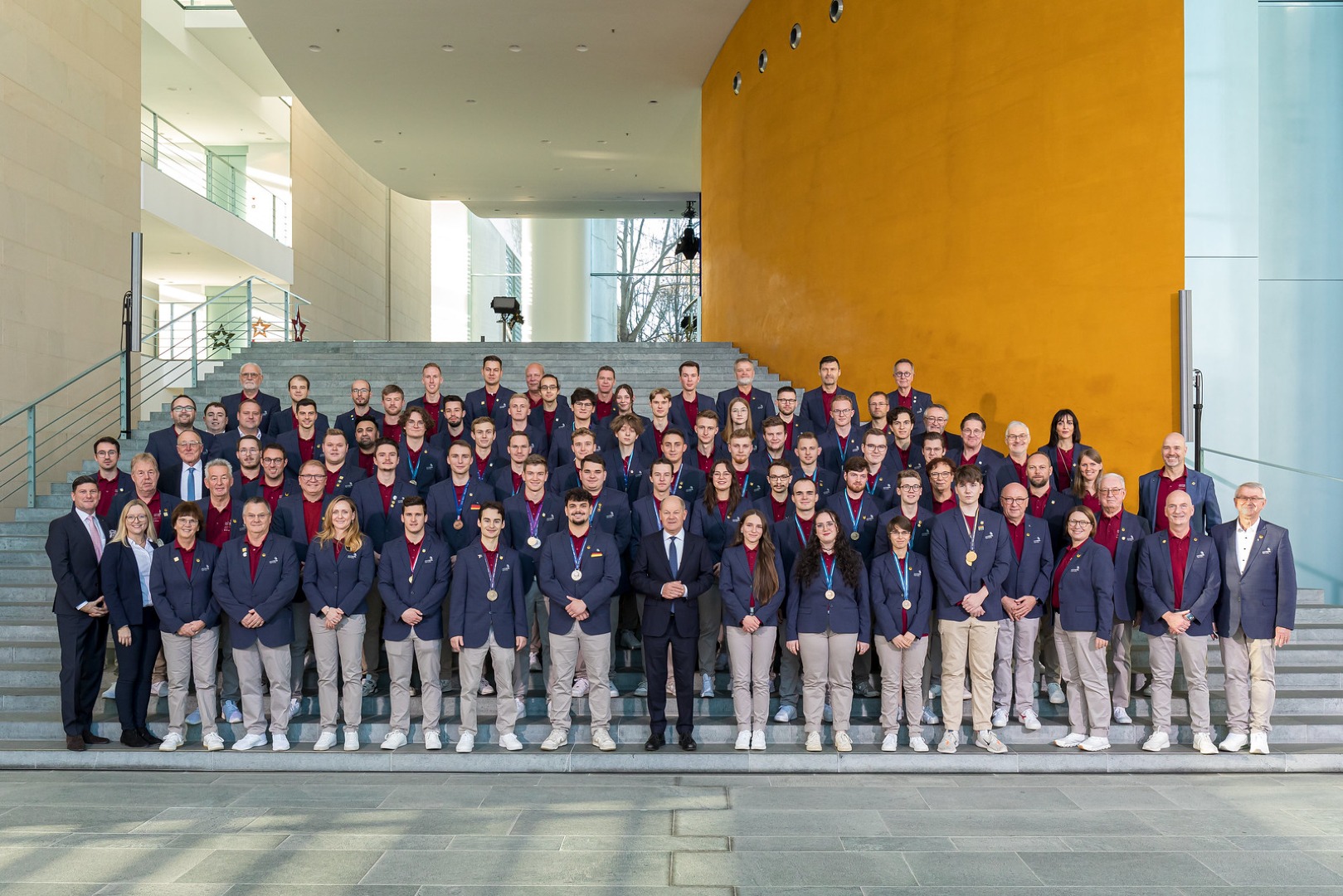 Empfang der deutschen Berufe-Nationalmannschaft im Bundeskanzleramt  Würdigung der Goldmedaille in Digital Construction bei den WorldSkills Lyon 2024
